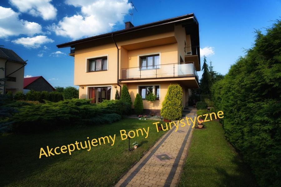 Dom Goscinny Przedmiescie Кельце Экстерьер фото